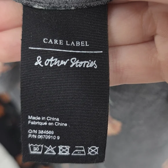 & Other Stories Floral Midi Wrap Dress 8 - Picture 4 of 7